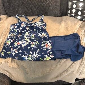Oh Baby by Motherhood Tankini, size Medium